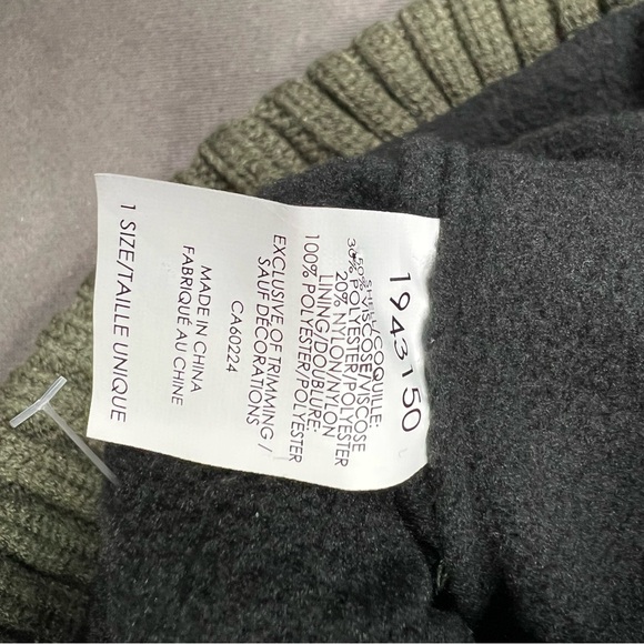 Hunter Ribbed Beanie - Picture 3 of 3